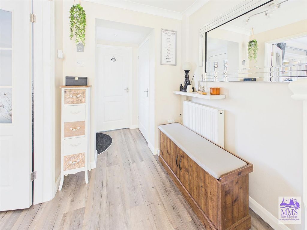 Property photo 2 of 21 Cam04098G0-Pr0193-Still007.Jpg