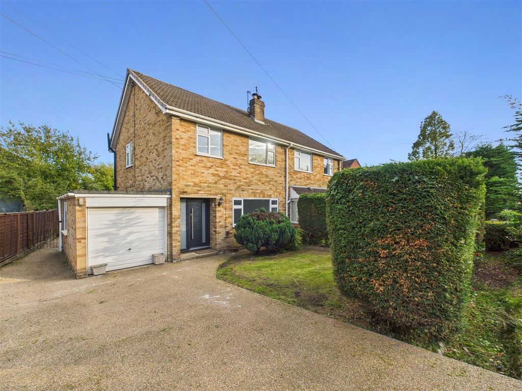 Property photo 1 of 12 Cam05451G0-Pr0062-Still006.Jpg