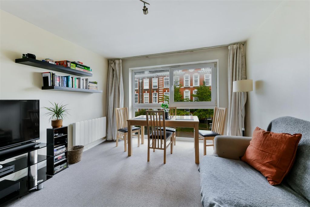Property photo 2 of 13 4.Jpg
