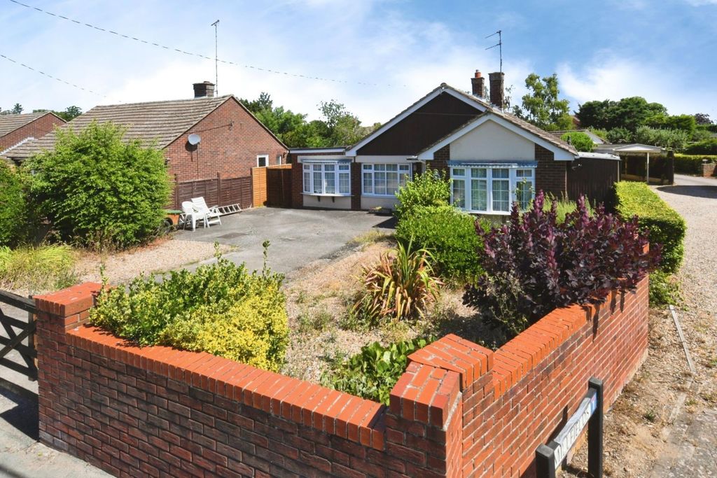 Property photo 2 of 24