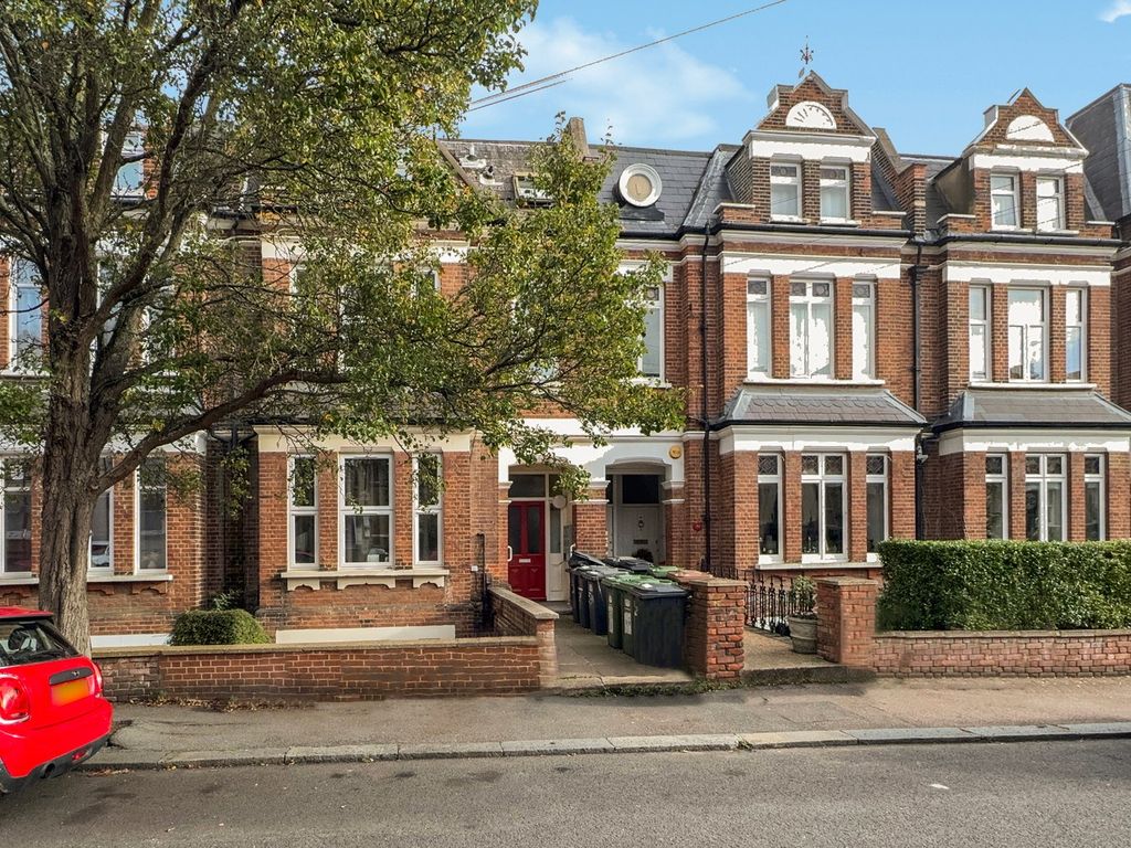 Property photo 1 of 11