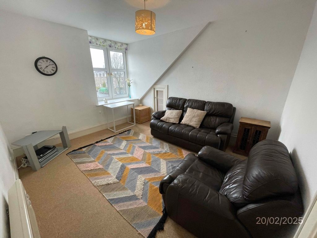 Property photo 1 of 5 Lounge