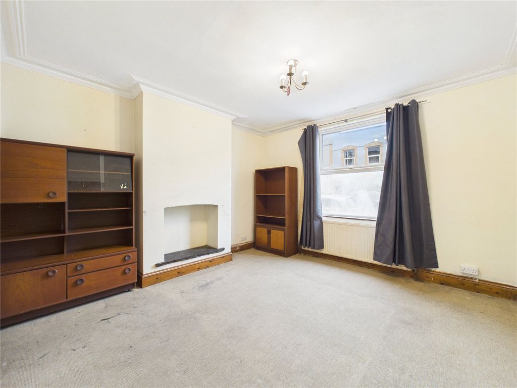 Property photo 2 of 20 Picture No. 01