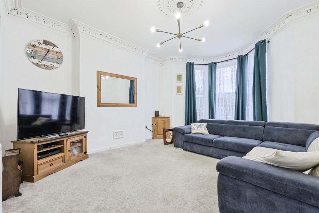 Property photo 2 of 26