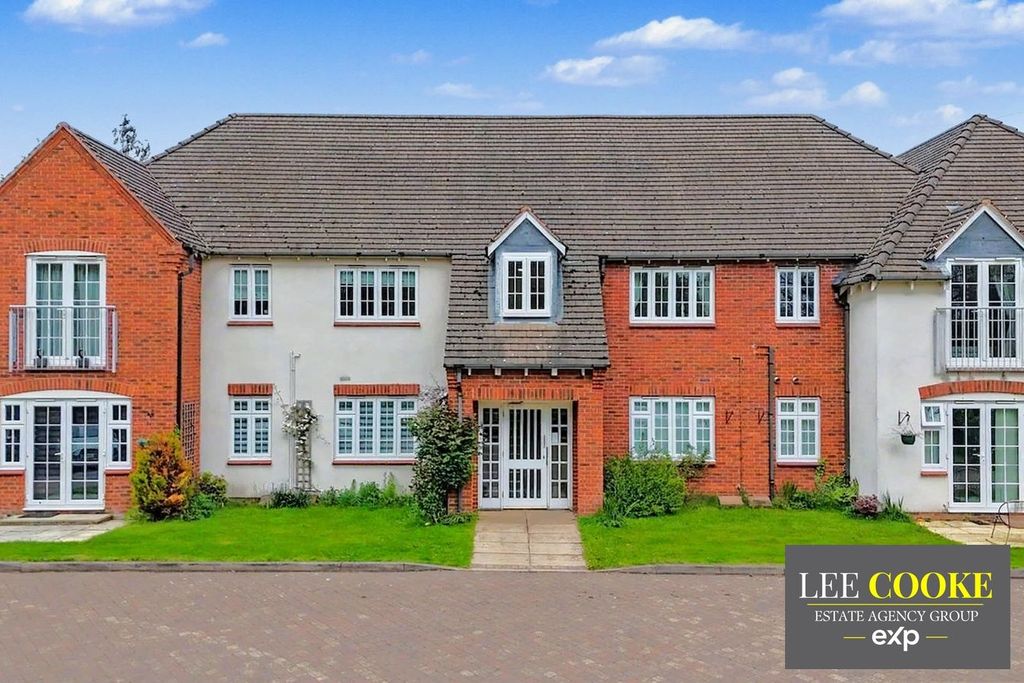 Property photo 3 of 37