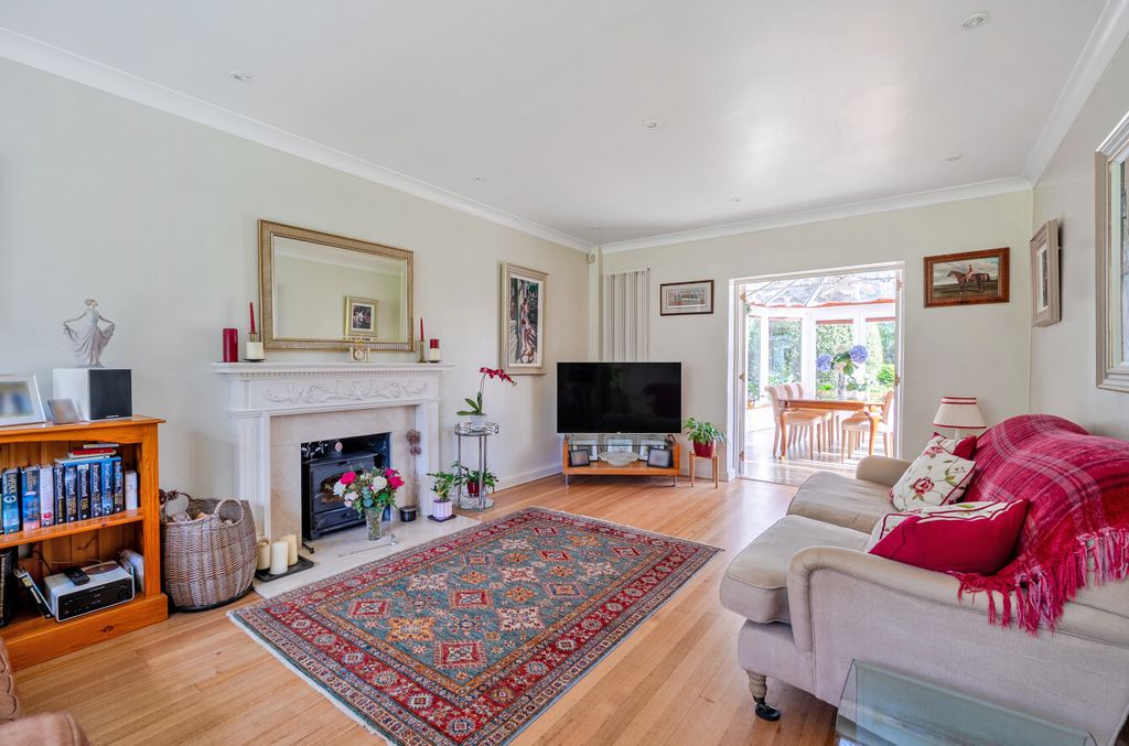 Property photo 2 of 13 1418065-14-69B96A...