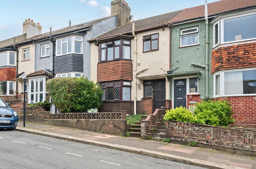 Property photo 1 of 12 1446578-13-69De62...