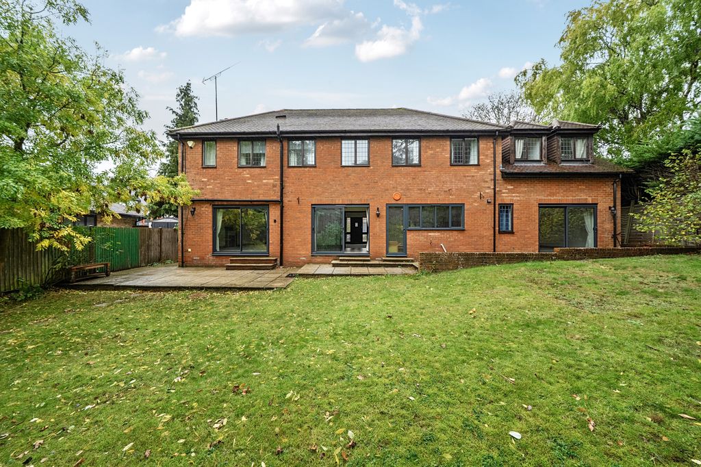 Property photo 2 of 15