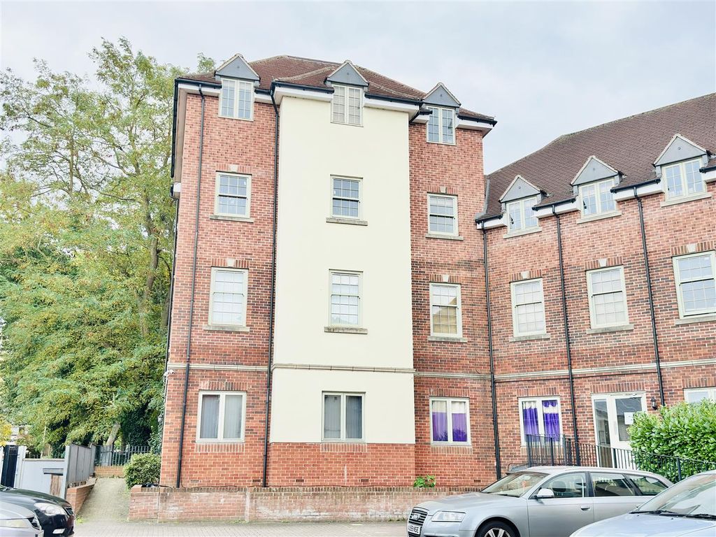 Property photo 1 of 12 Outside