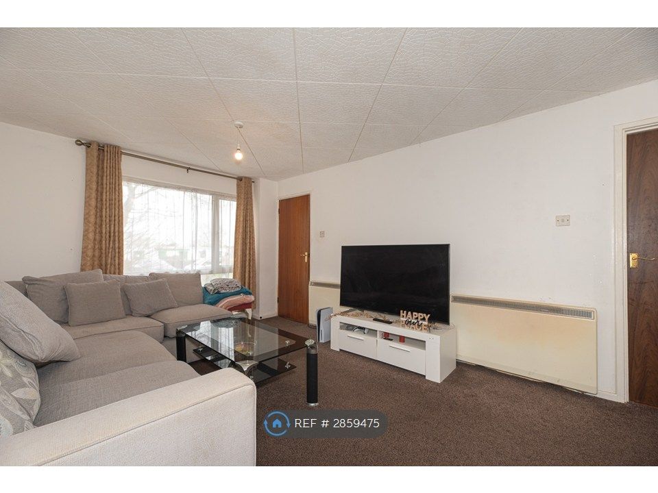 Property photo 2 of 14 Lounge