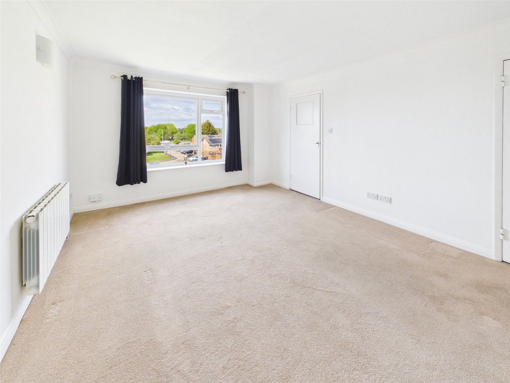 Property photo 2 of 10 Picture No. 15