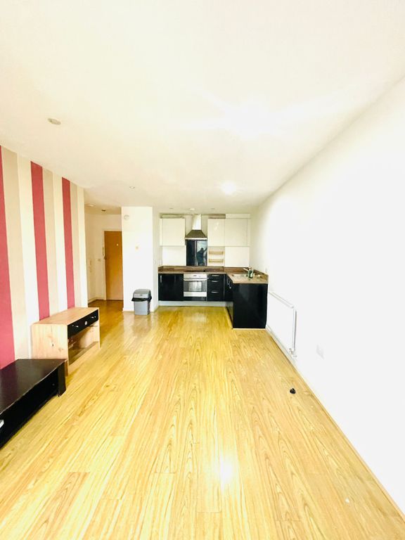 Property photo 2 of 6