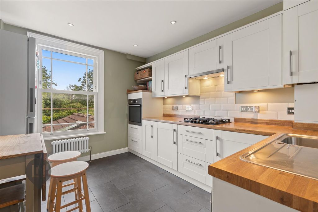 Property photo 1 of 8 Gap Road 32 F2 Lm-1.Jpg