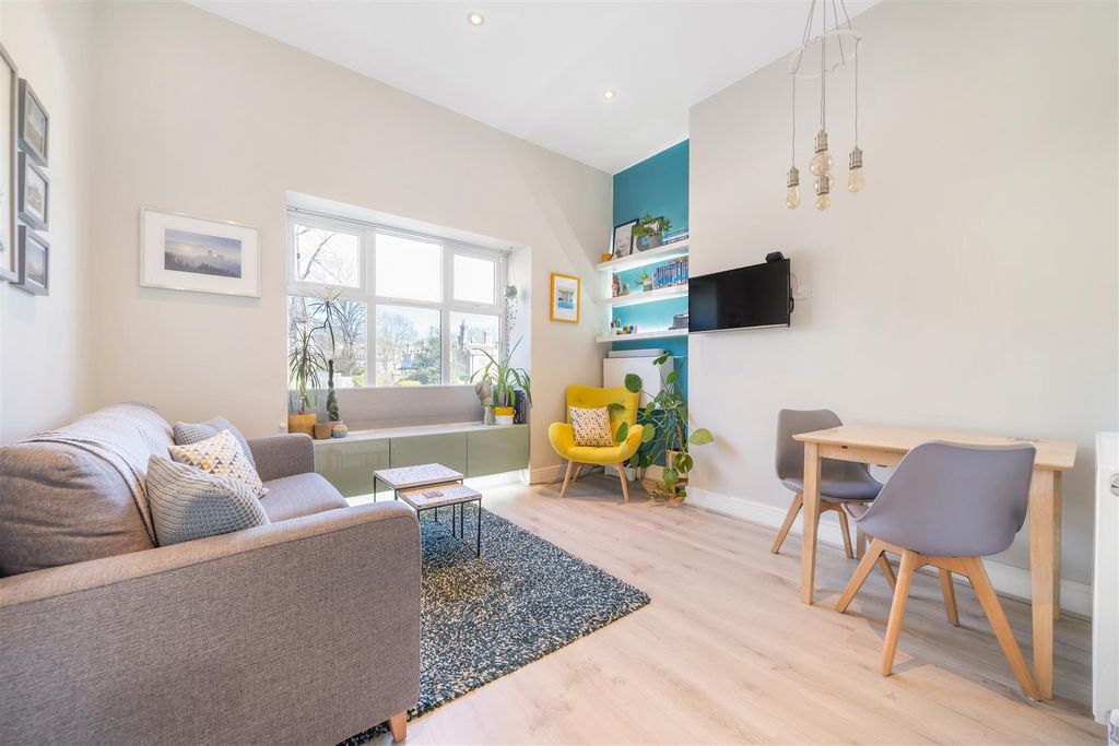 Property photo 2 of 10 High Street-3.Jpg