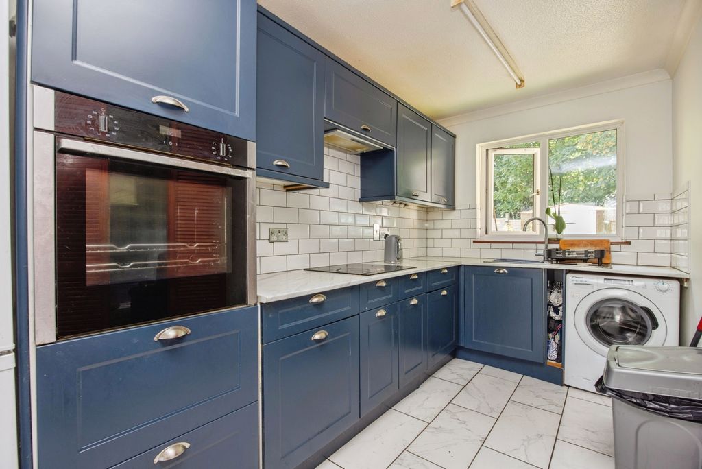 Property photo 2 of 15 Pbox-Img.Jpg