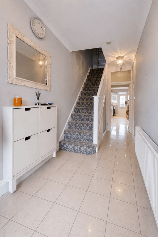 Property photo 3 of 25 Gallery