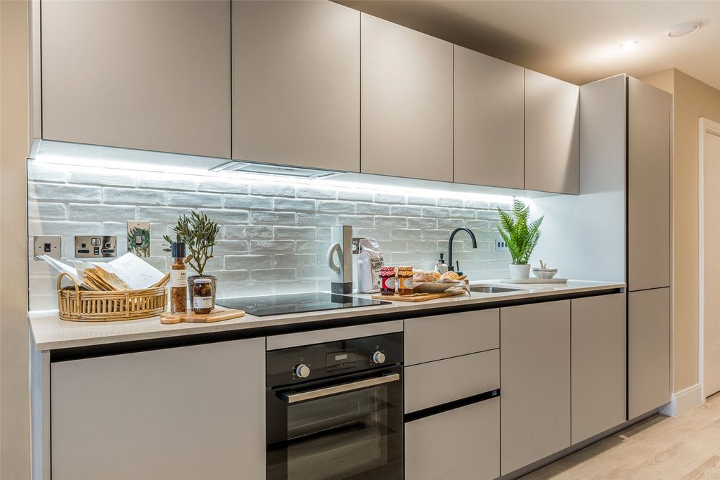 Property photo 1 of 14 Picture No. 06