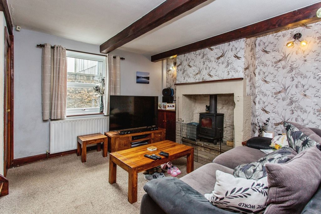 Property photo 2 of 12 Photo