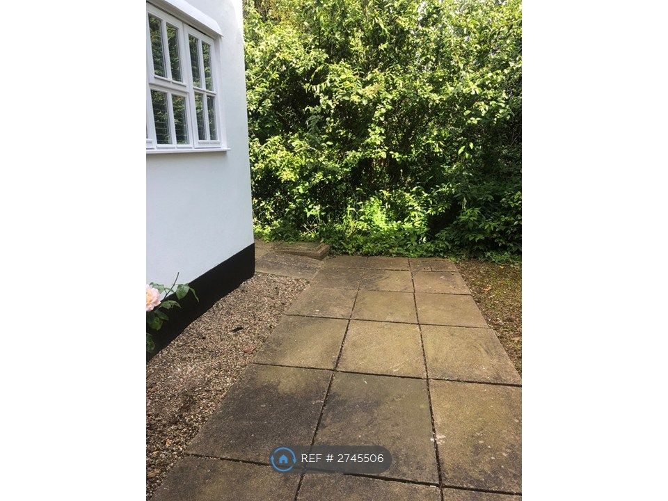 Property photo 2 of 16 Outside Area