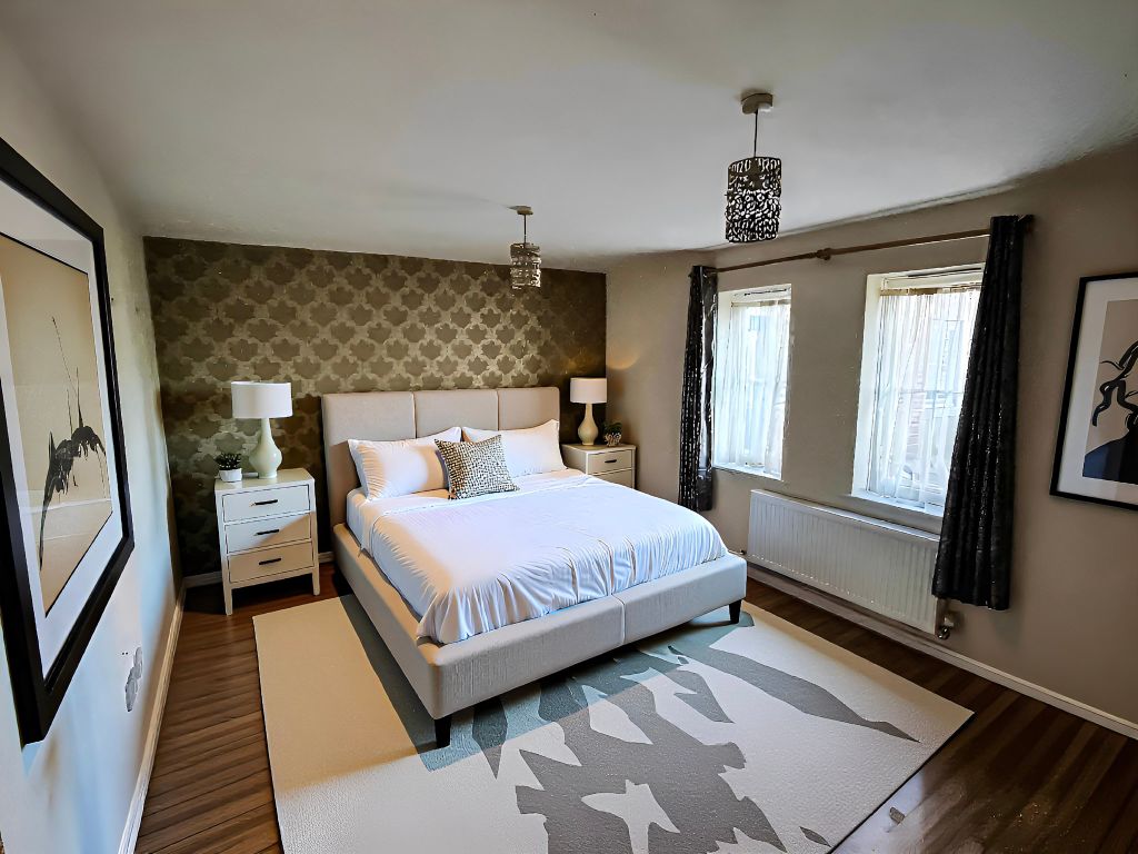 Property photo 2 of 6 Master Bedroom