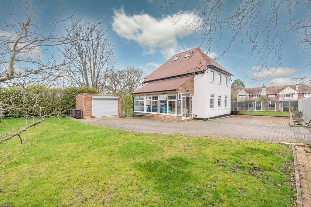 Property photo 1 of 21