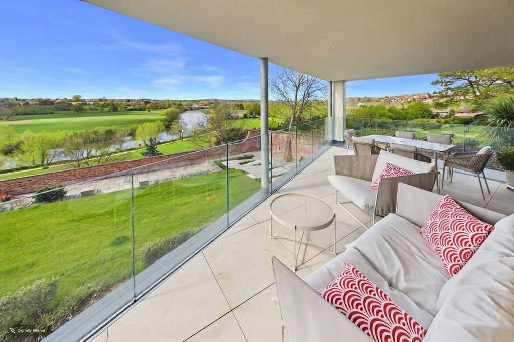 Property photo 1 of 31 Picture No. 43