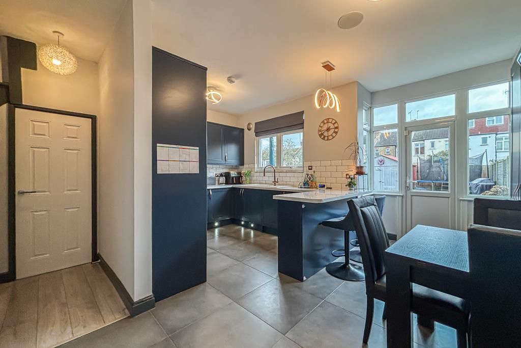 Property photo 2 of 17 Kitchen/Diner