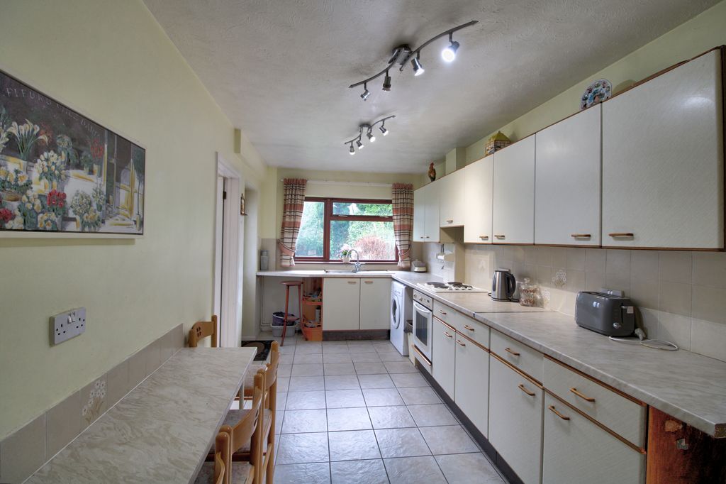 Property photo 2 of 15 Img_9615_6_7_Interior 4