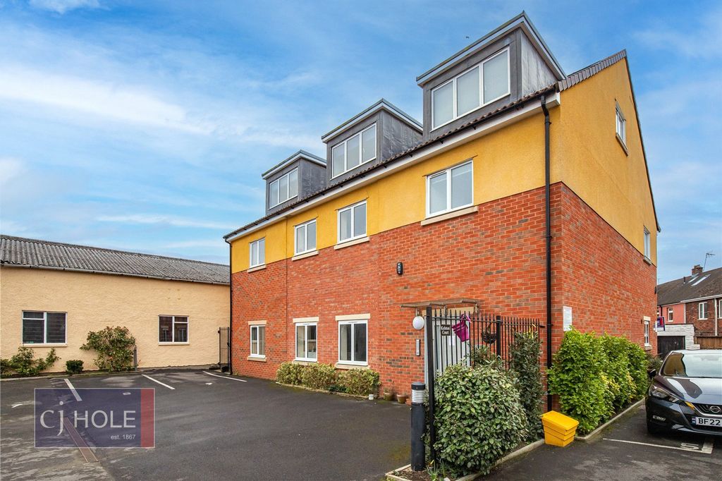 Property photo 2 of 10 Picture No. 29