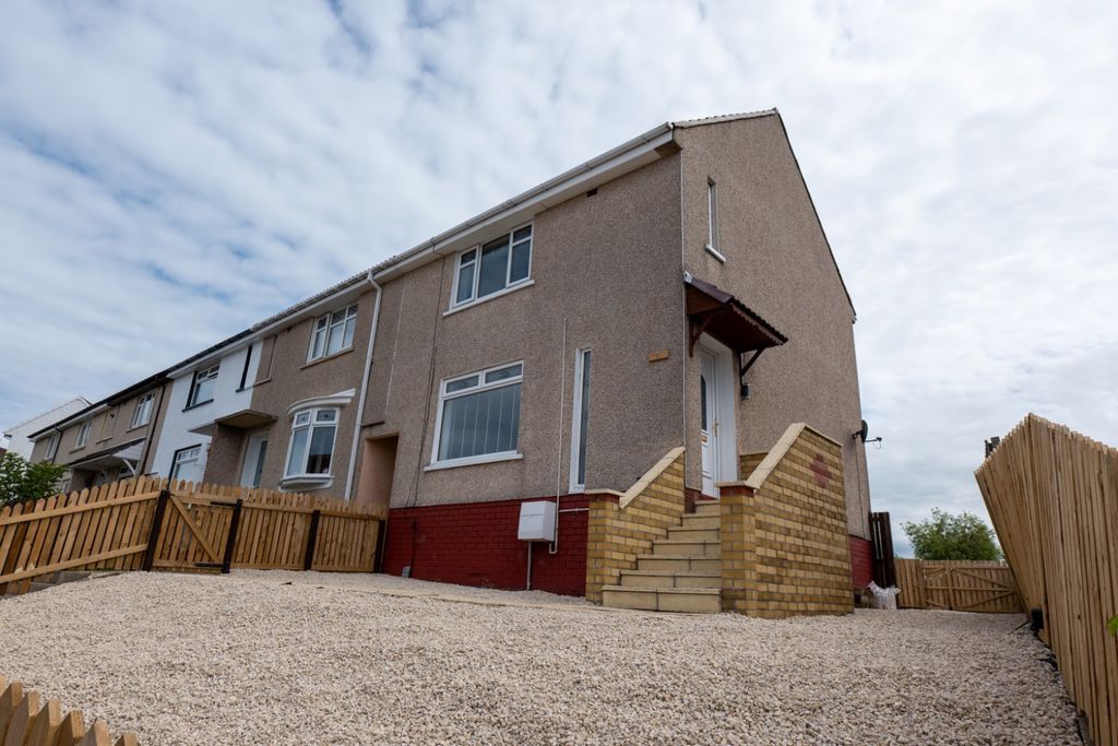 Property photo 3 of 32 4302975