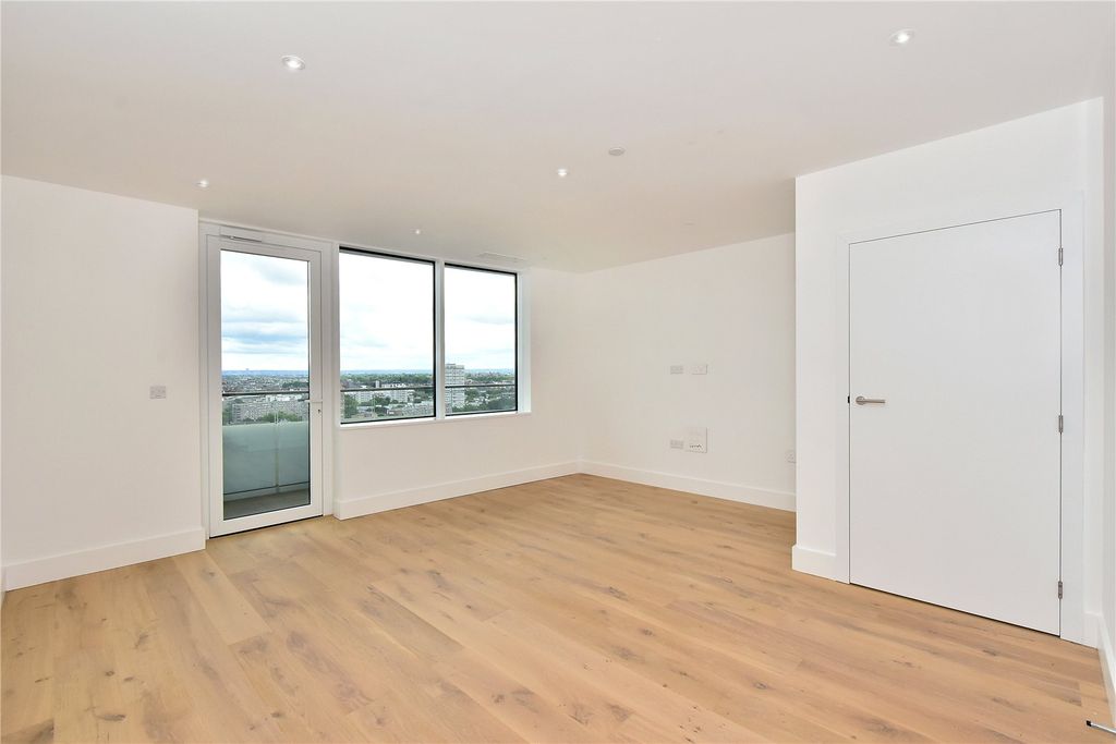 Property photo 2 of 7 Picture No. 03