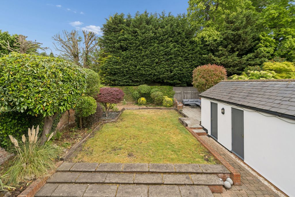 Property photo 3 of 18