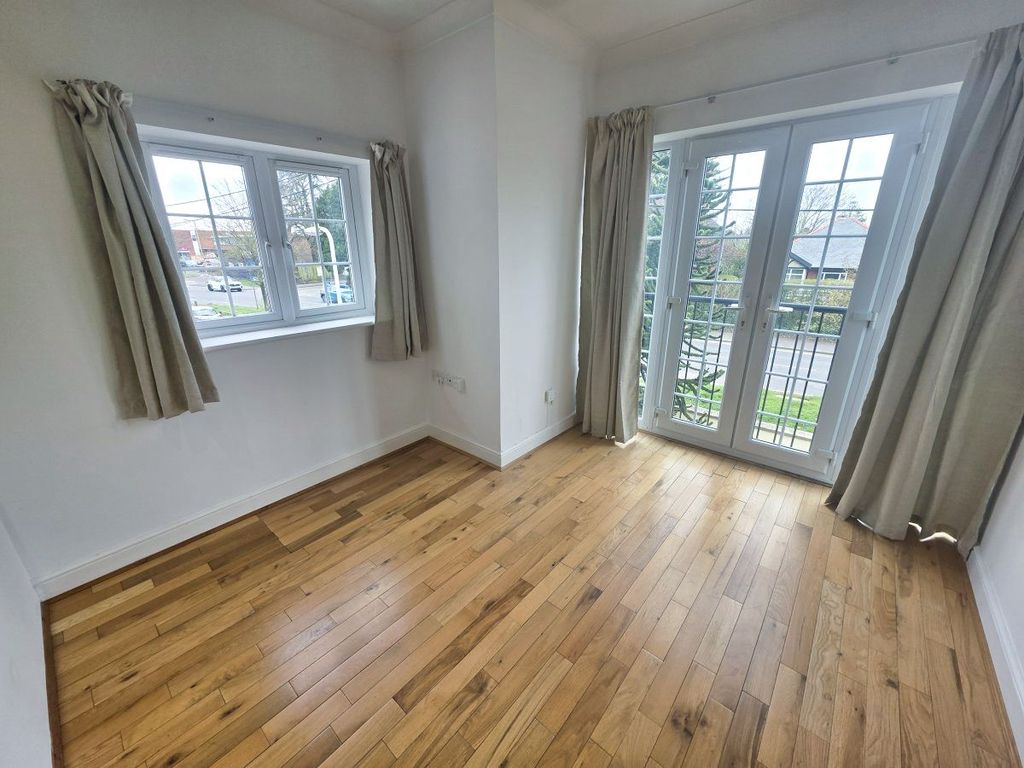 Property photo 3 of 6