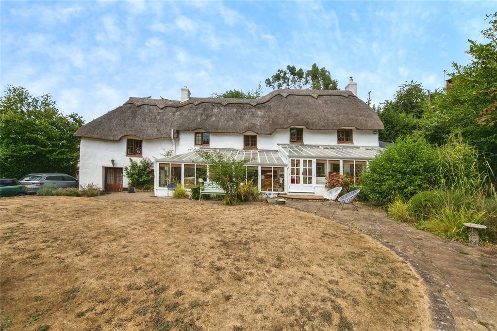 Property photo 1 of 29 Picture No. 04