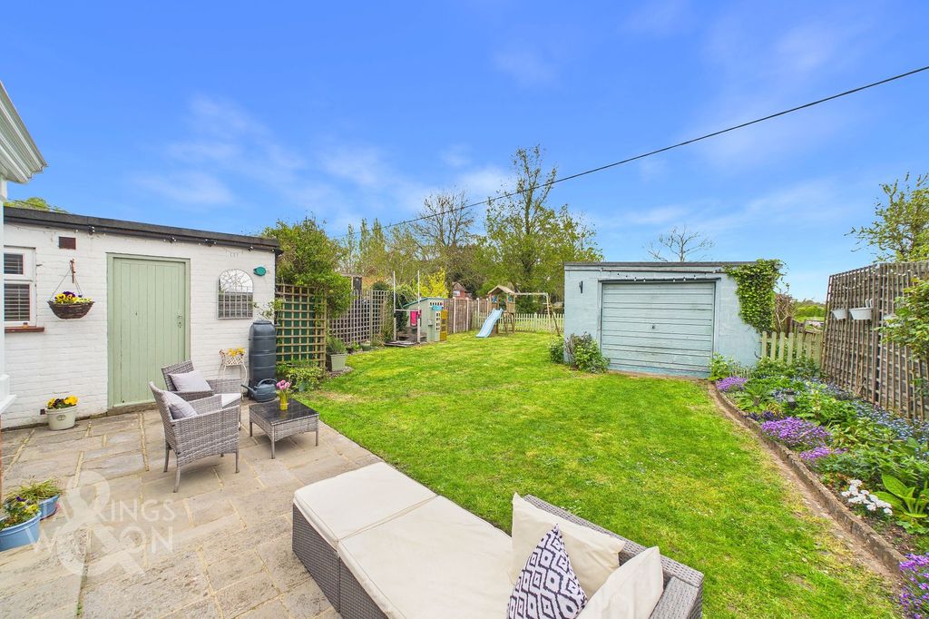 Property photo 1 of 31
