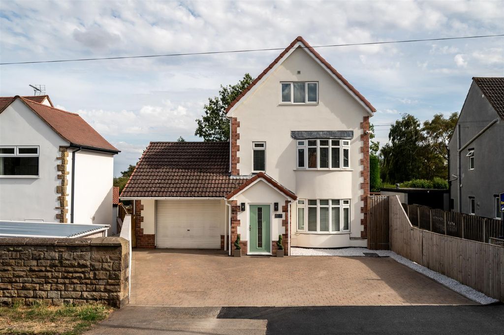 Property photo 1 of 34 Exterior And Gardens