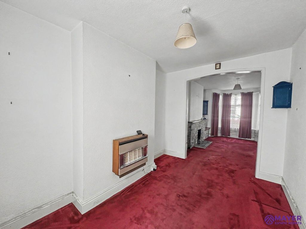 Property photo 3 of 16