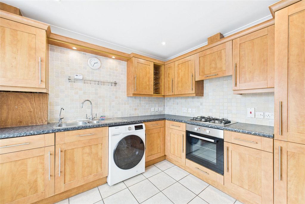 Property photo 3 of 9 Picture No. 08