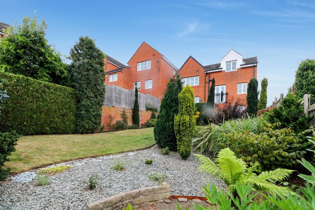 Property photo 3 of 32 Img_2045