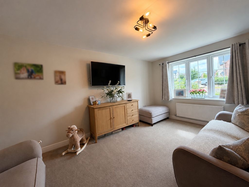 Property photo 3 of 16 Picture No. 06