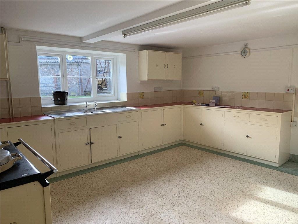 Property photo 3 of 13 Kitchen Breakfast Rm