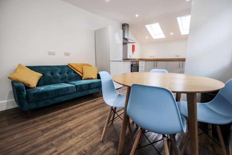 Property photo 2 of 12 Photo 11