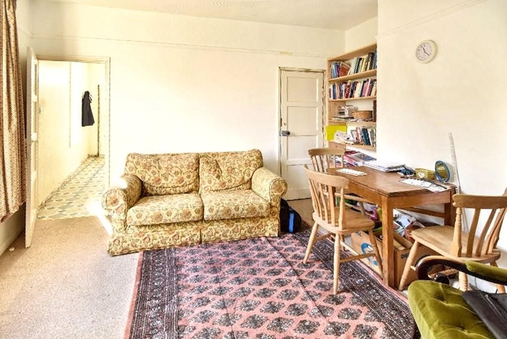 Property photo 3 of 4