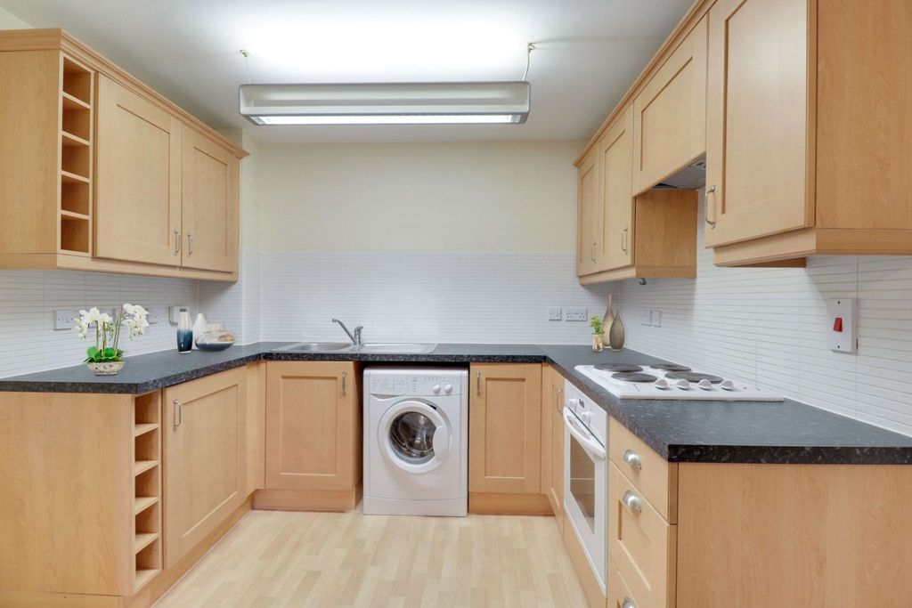Property photo 2 of 9 Fount Kitchen