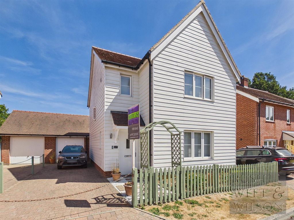 Property photo 1 of 18