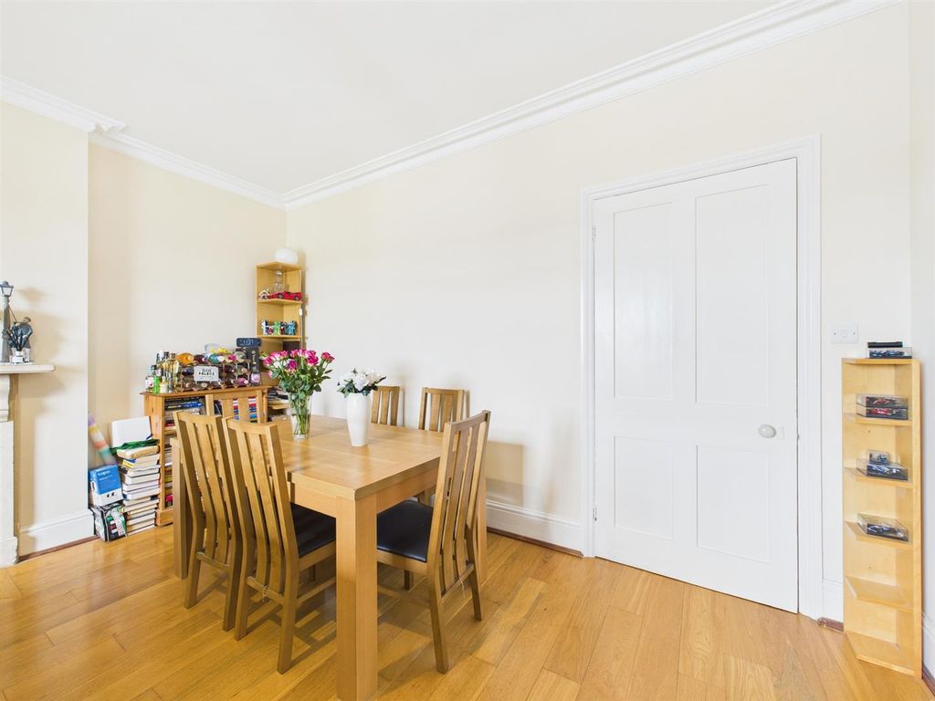 Property photo 3 of 12 Dining Area