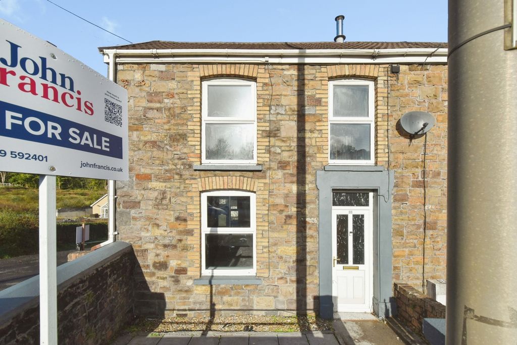 Property photo 2 of 16 Pbox-Img.Jpg
