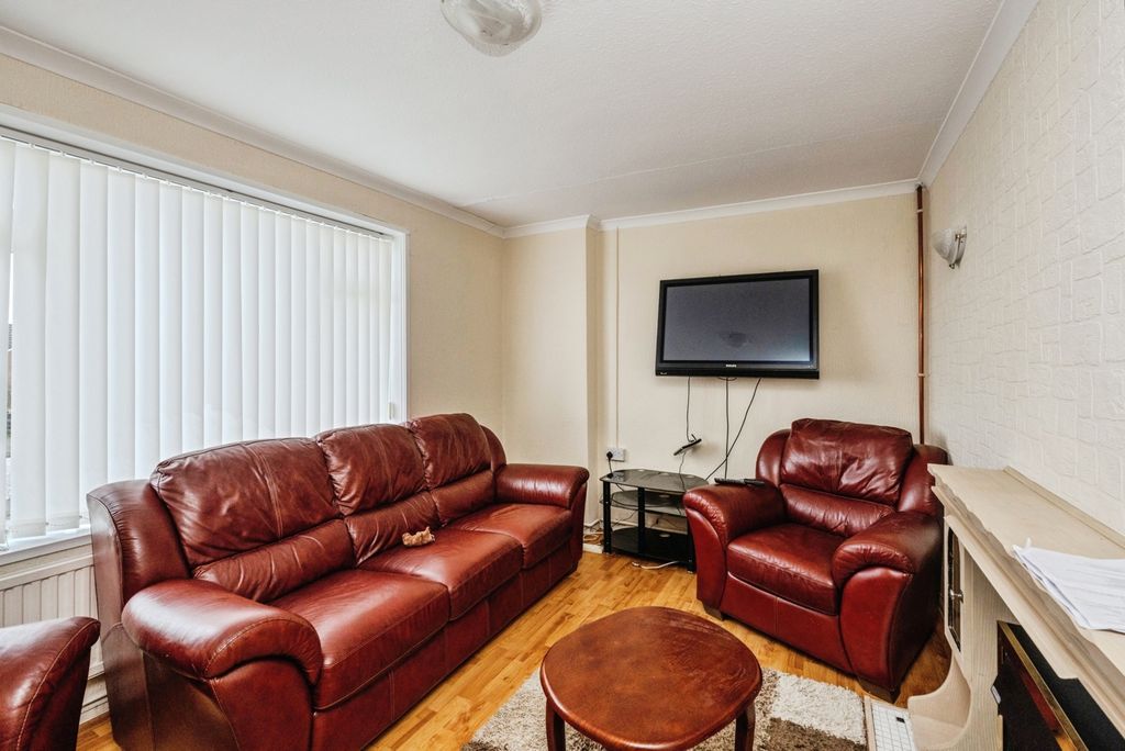 Property photo 3 of 17 Pbox-Img.Jpg