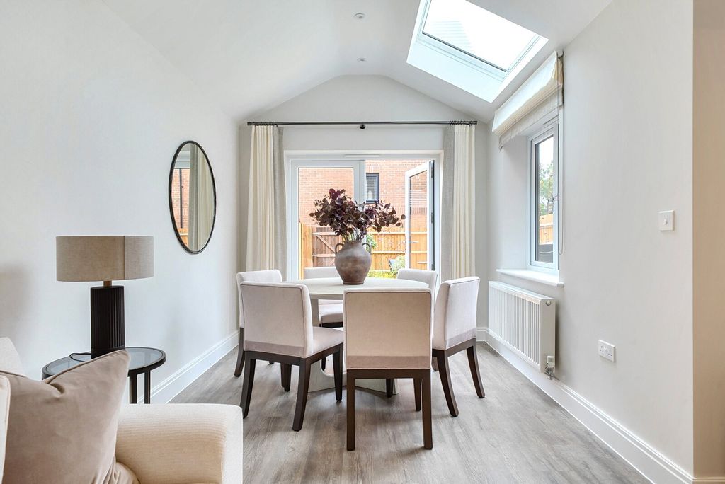 Property photo 3 of 11 Picture No. 04