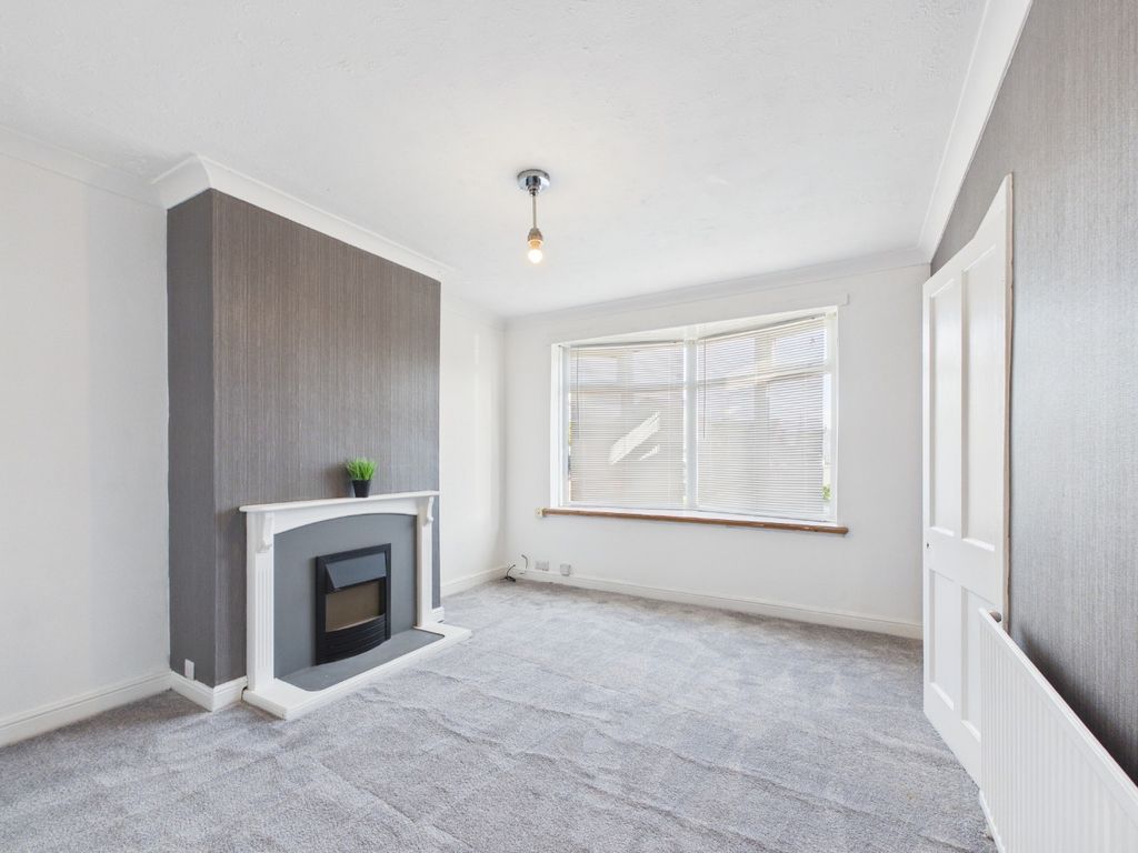 Property photo 3 of 15 4954207